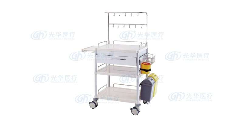 B100彩鋼輸液車(chē)